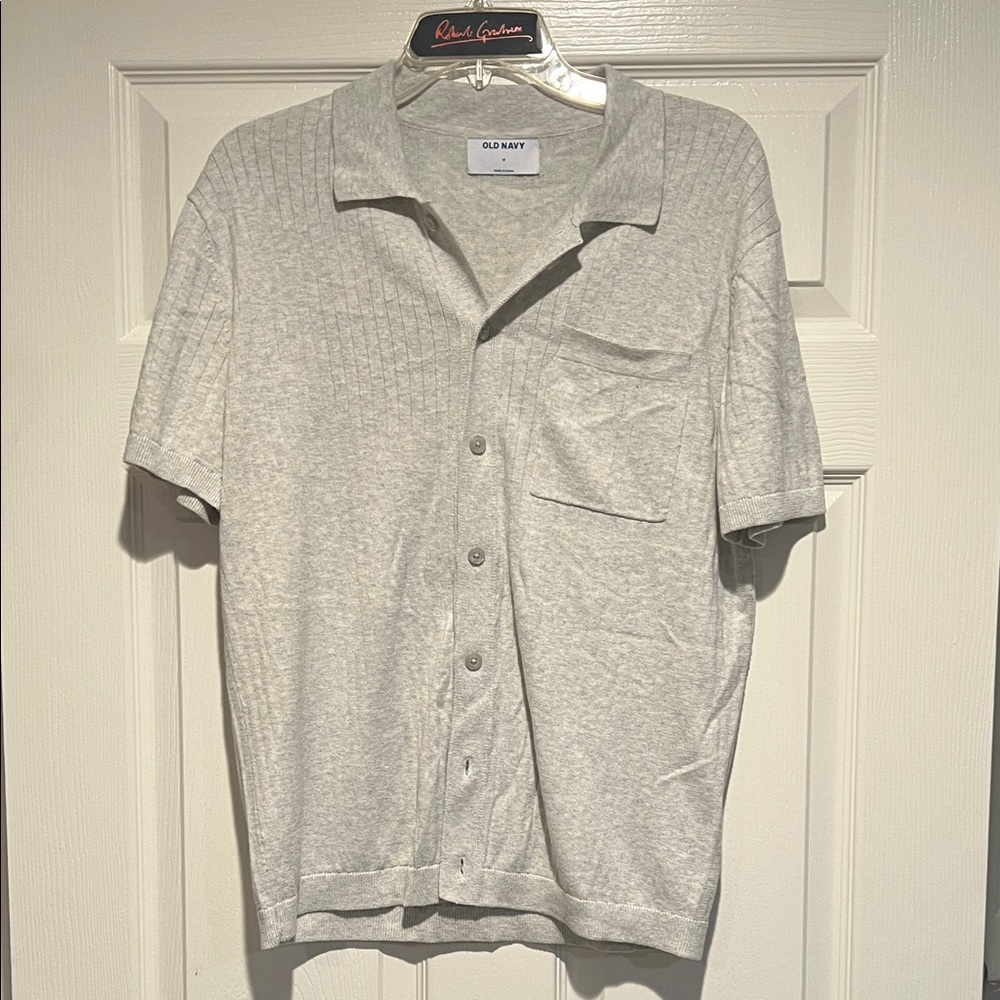 Old Navy Light Gray Casual Button Down Shirt